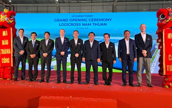 ホーチミン市近郊のタイニン省（旧ロンアン省）で行われた「Logicross Nam Thuan」竣工式