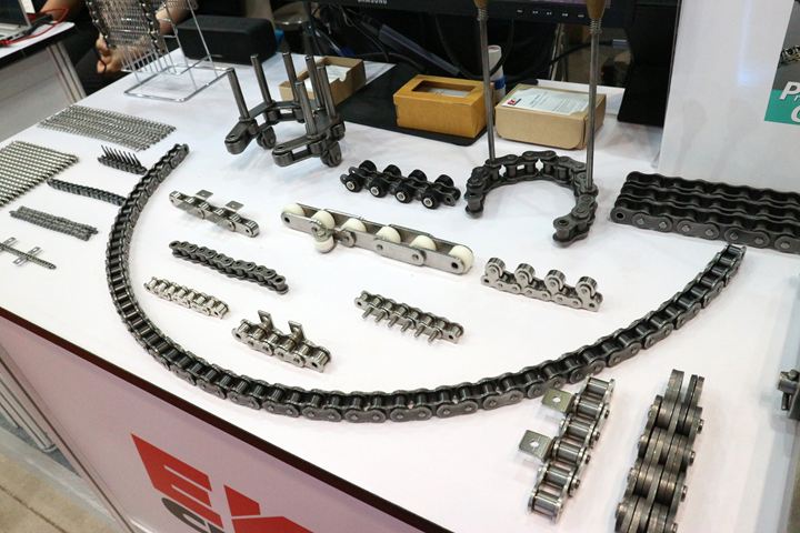 江沼チヱン製作所が展示した産業用チェーン