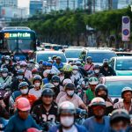 ホーチミン市内のバイクによる交通渋滞の様子