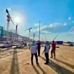 ロンタイン国際空港建設現場を視察する大手航空会社視察団