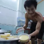 ホーチミン市で行列のできる人気店の巨大プリン