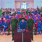 ホーチミン市人民裁判所で判決を受ける被告人