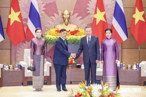 ベトナムを訪問し、トー・ラム書記長兼国家主席と会談したマハ・ワチラロンコン国王（ラーマ10世）