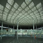 建設工事中のロンタイン国際空港ロビー