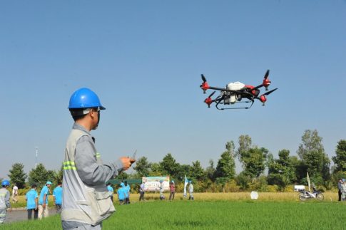 農業に活用されるドローン