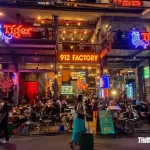 夜間に賑わうフエの外国人街