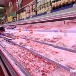 ベトナムのスーパーマーケットの食肉コーナー