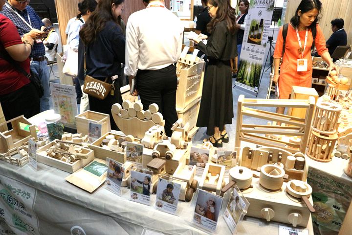 Marubeni Lumber Vietnamが展示した木製玩具