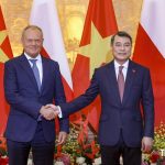 ベトナムのレ・ミン・フン首相とポーランドのドナルド・トゥスク首相