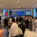 ベトナムのアパレルショップの店内の様子