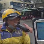 飲酒検問で基準値以上のアルコールが検出された配車アプリのドライバー